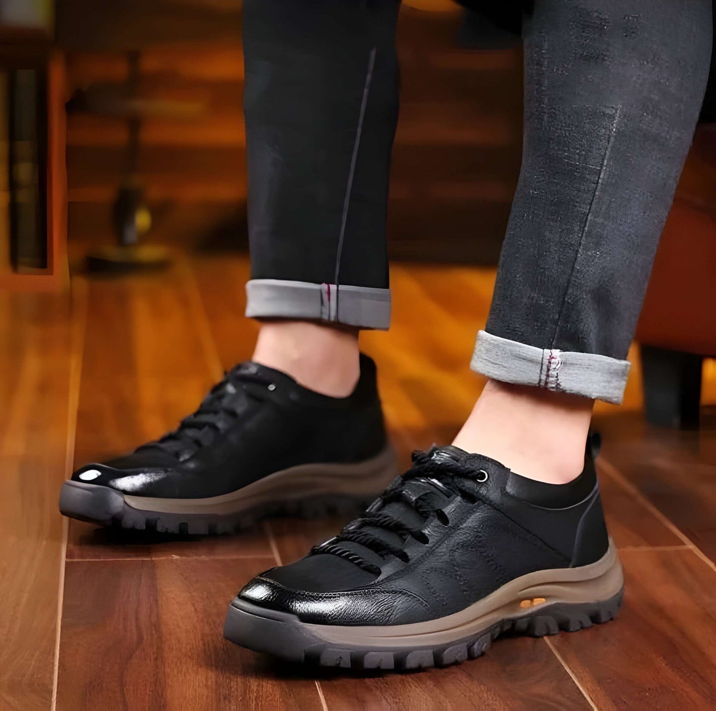 Orthopedic Shoes for Men of Leather with Supportive Insole