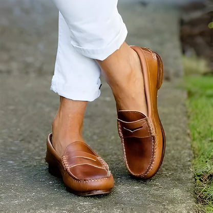Women Vintage Slip On Loafers Low Heel PU Leather Loafers