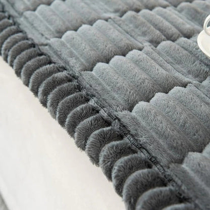 Pleated Edge Sofa Cover with Plush Fabric for Furniture